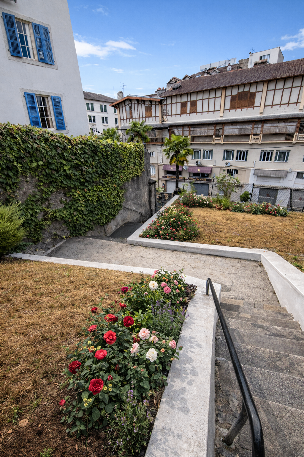 Jardin fleuri du gîte